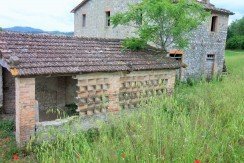 farmhouse to restore view Todi