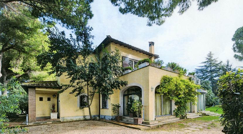 In vendita villa di lusso a Roma