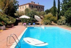 Villa for sale in Magione