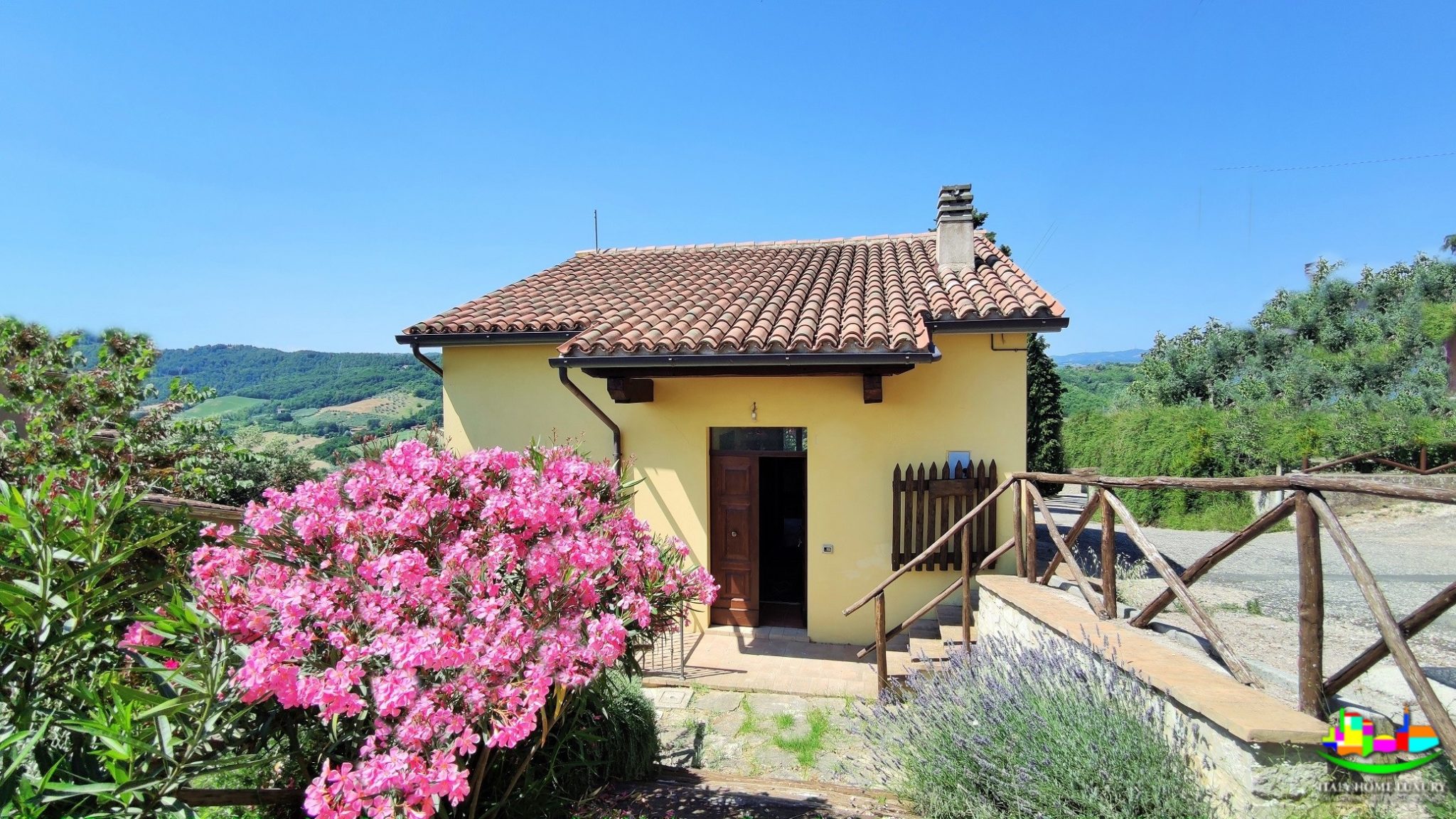 Villa for sale in Monte Castello